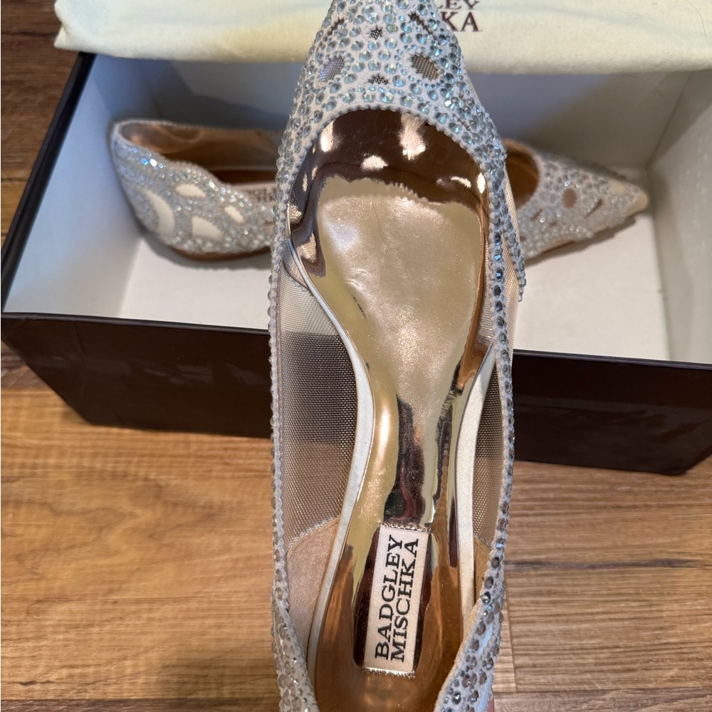 Badgley Mischka Gigi Flats